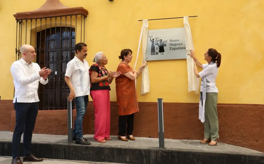 Sheinbaum rinde homenaje a Zapata y promete seguir combatiendo privilegios.