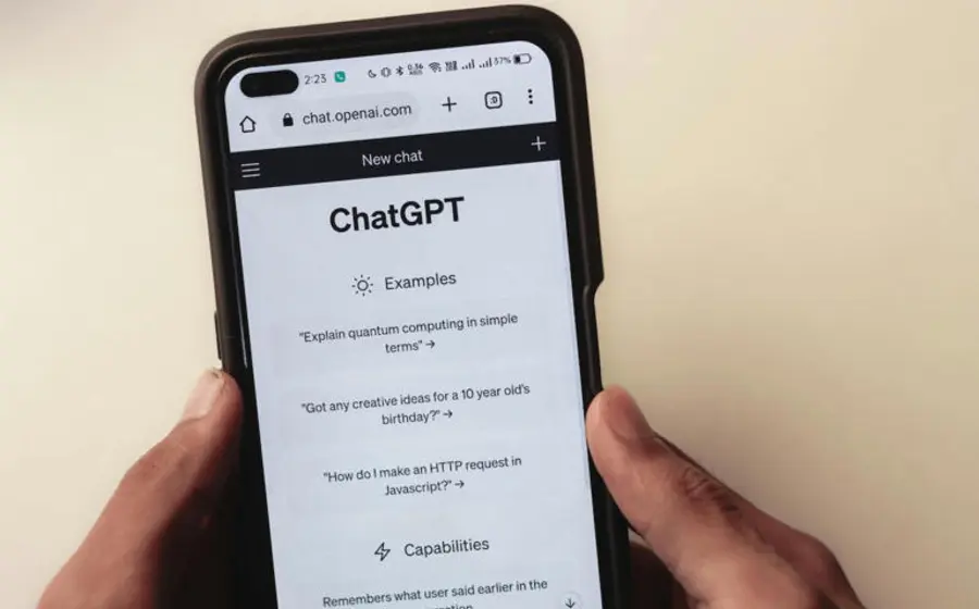  Estudios vinculan el uso intensivo de chatbots con distorsiones cognitivas. Foto: Agencias