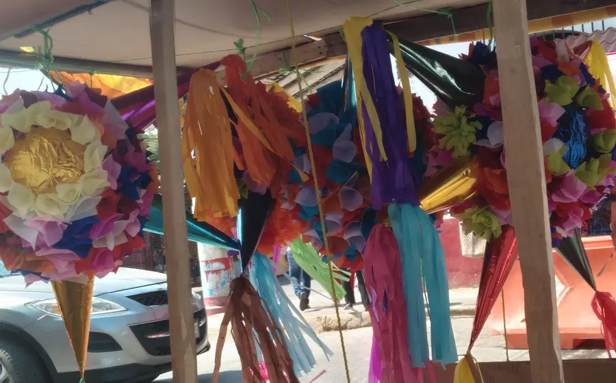 ¡Reviven las piñatas! Artesanos aprovechan el Día del Niño.