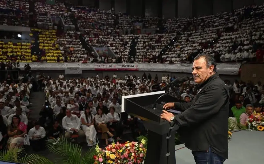 En Chiapas, se ha alfabetizado a 130 mil personas mayores de 15 años.