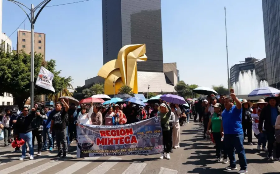 La CNTE ejercerá presión para derogar reformas educativas y del Issste.