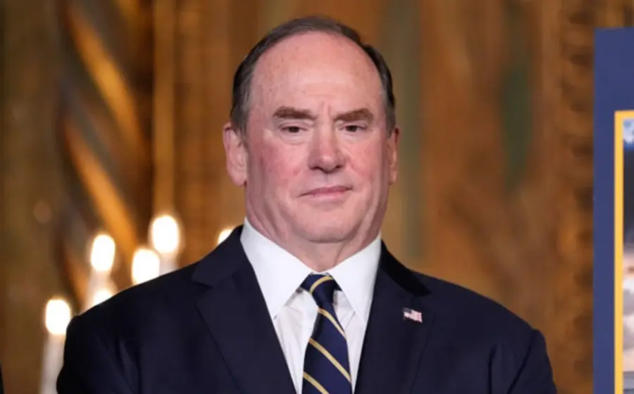 John C. Phelan, ex secretario de la Marina de Estados Unidos.