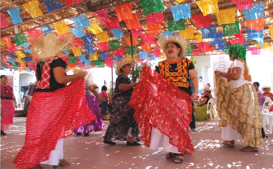 Shuanas y habitantes ultiman detalles para la fiesta patronal.