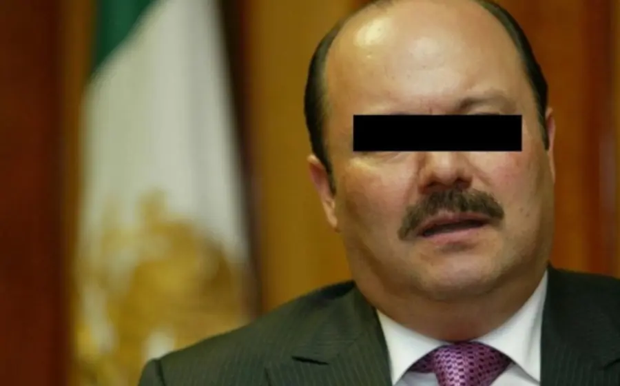 El amparo busca frenar prisión preventiva por abuso de confianza.