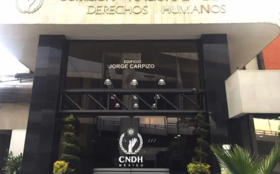 Acusó al comité de ignorar avances recientes en México sobre el tema.