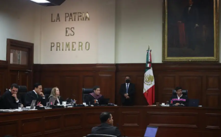 Se declaró inconstitucional la suspensión si el beneficiario trabajaba.