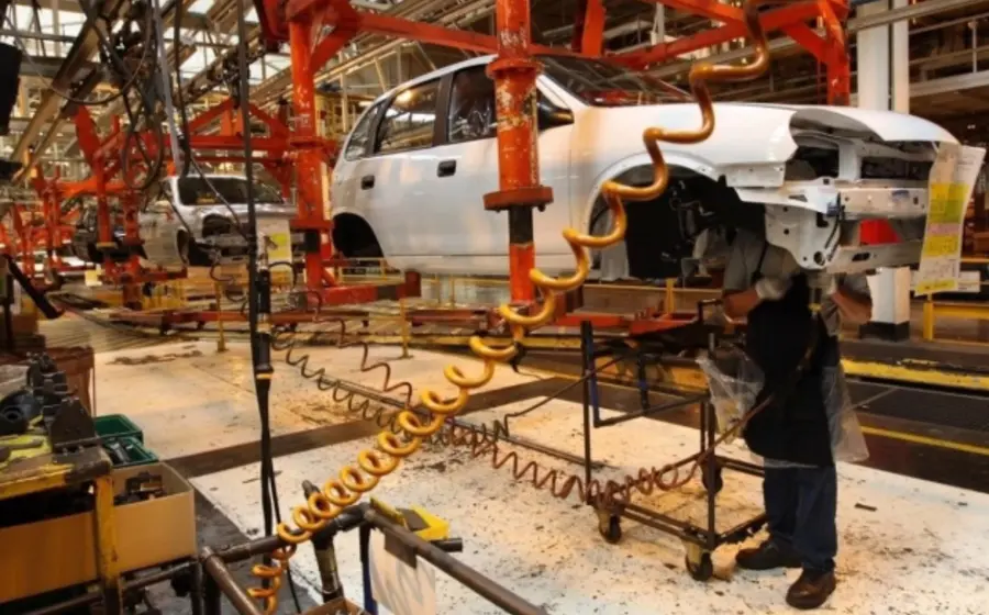 La producción subió 0.50% alcanzando las 969 mil 294 unidades.