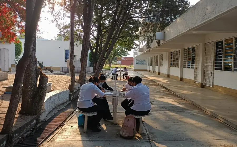 La sentencia solicita la reinscripción inmediata de tres estudiantes de la Facultad de Enfermería.