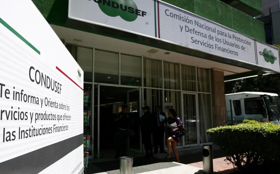 Autoridades advierten sobre fraude de supuestos asesores financieros.