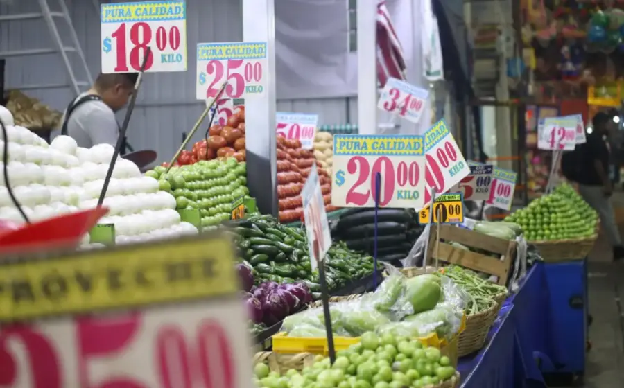 Frutas y verduras encabezan el aumento reciente de inflación.
