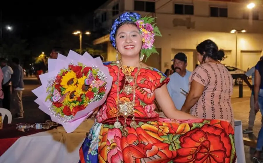 Amanda Martínez, la joven elegida para representar la cultura de Juchitán en el certamen estatal de la Diosa Centéotl 2026.