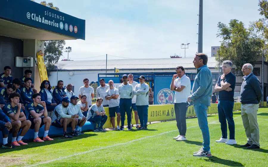 Emilio Azcárraga se reunió con directivos, cuerpo técnico y jugadores del América