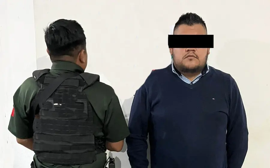 El conductor de la camioneta fue detenido.