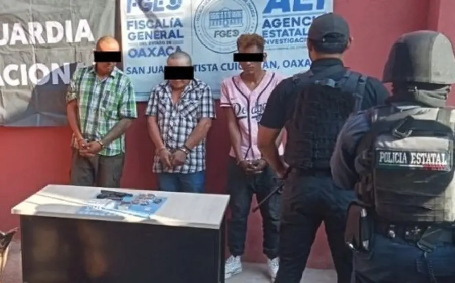 Los tres detenidos quedaron a disposición de la autoridad ministerial.