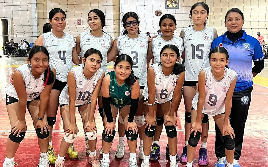 TTekos también logró el pase en la infantil mayor femenil.