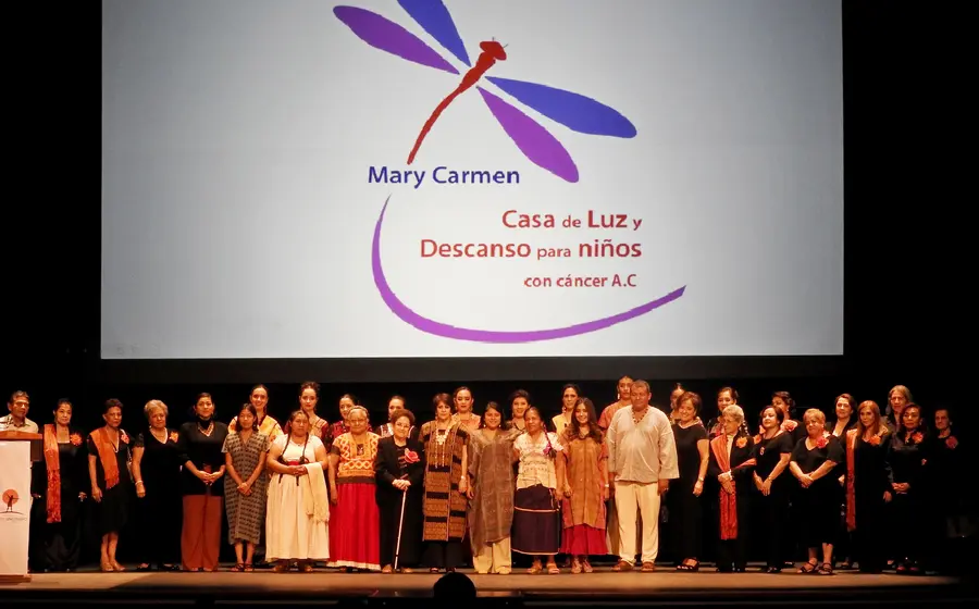 En el evento “Huipiles de Oaxaca" participaron las integrantes de “Mujeres de Oaxaca Navegando en el Tiempo” A.C., artesanos oaxaqueños y aliados, con la intención de apoyar esta noble causa.