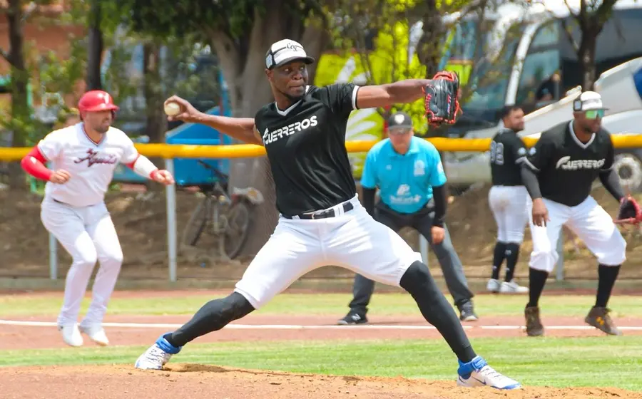 Radhamés Liz, con el brazo listo para iniciar temporada