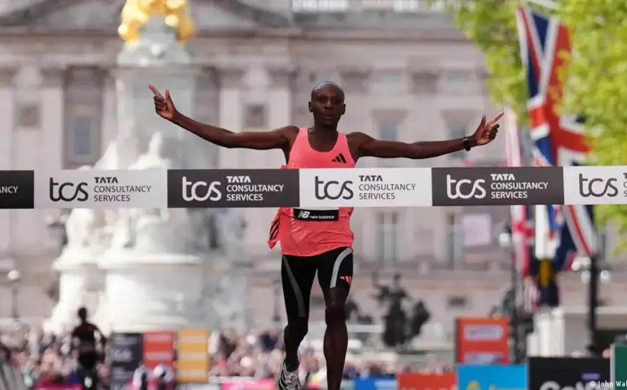 Sebastián Sawe bajó de las dos horas en el Maratón de Londres