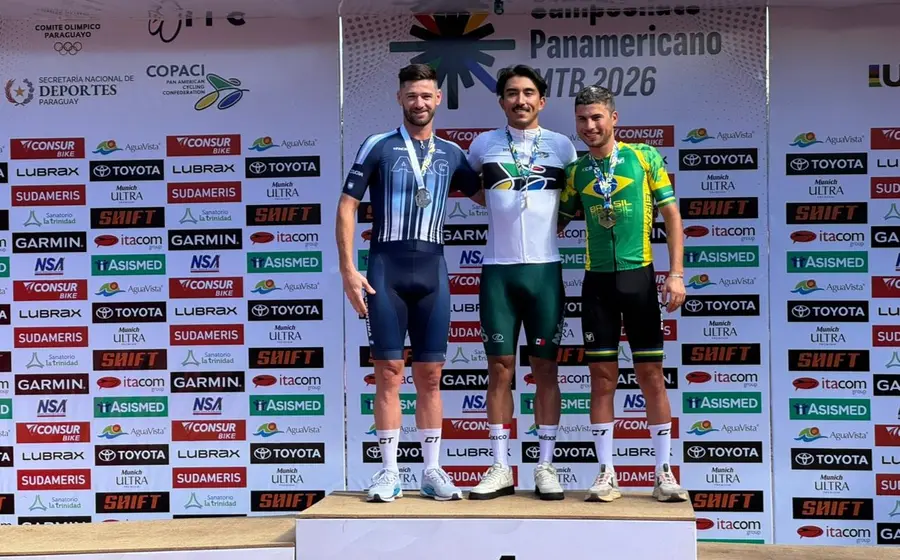 Gerardo Ulloa subió a lo más alto del podio en el Panamericano de Ciclismo de Montaña 2026
