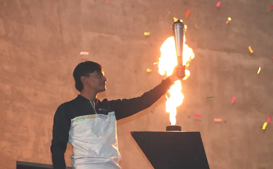 Este lunes se enciende el fuego deportivo. 