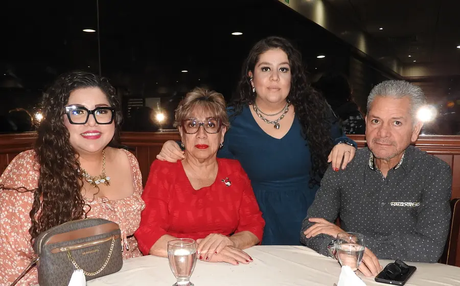 Familia Reyes Kobe.