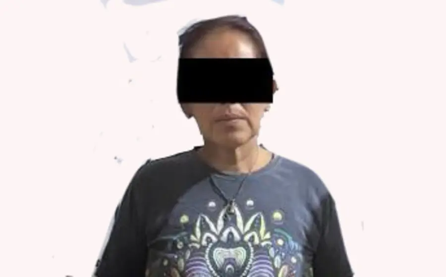 Ana Victoria es detenida por autoridades en el Istmo de Tehuantepec, acusada de haber asesinado a su hermano en el estado de Puebla.