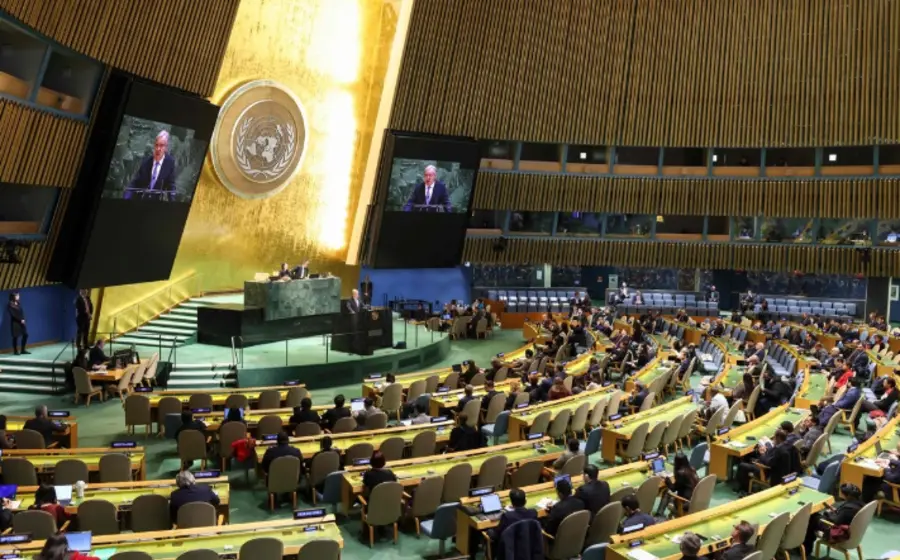 António Guterres, secretario general de la ONU, denuncia el uso ilegal de la fuerza contra civiles y el debilitamiento del derecho internacional.