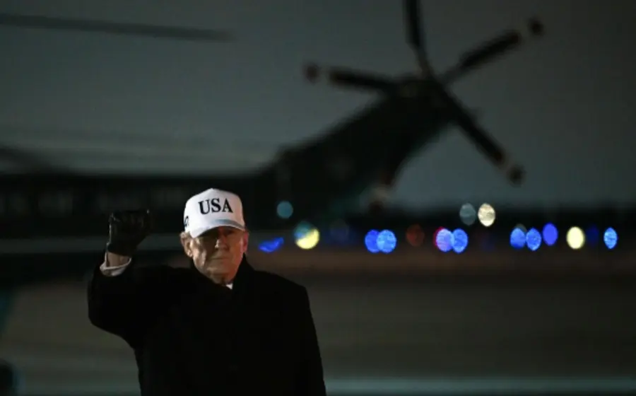El presidente Donald Trump amenaza a Irán, nación que respondió que se defenderá como nunca antes en caso de ser atacada militarmente.