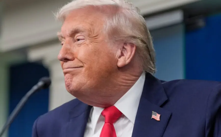 El expresidente Donald Trump declara, en tono de broma, su intención de querer llamar al Golfo de México el 'golfo de Trump'.