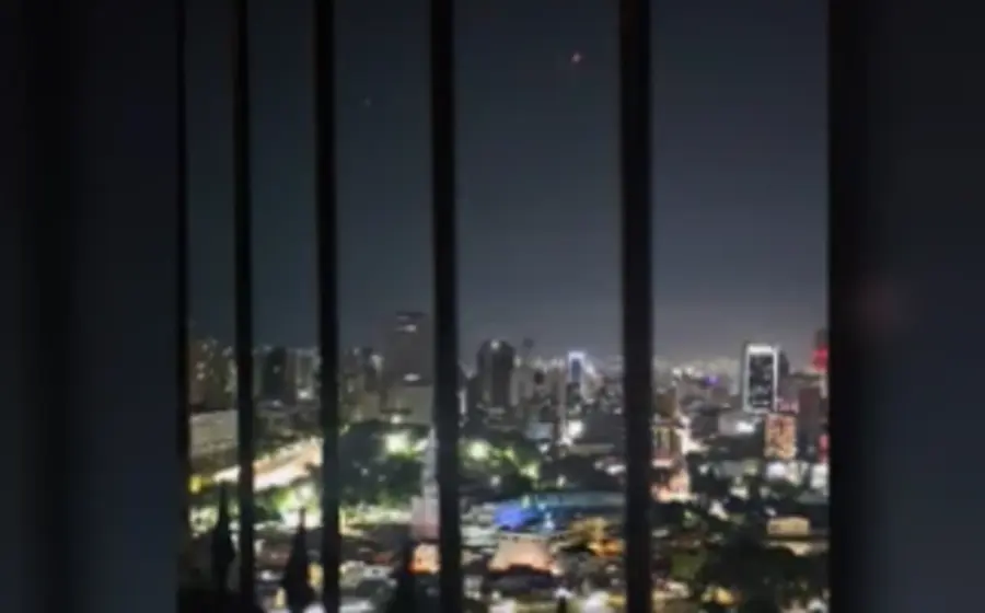 Varios drones son captados sobrevolando el cielo de Caracas, generando una situación de alarma entre los habitantes de la capital venezolana.