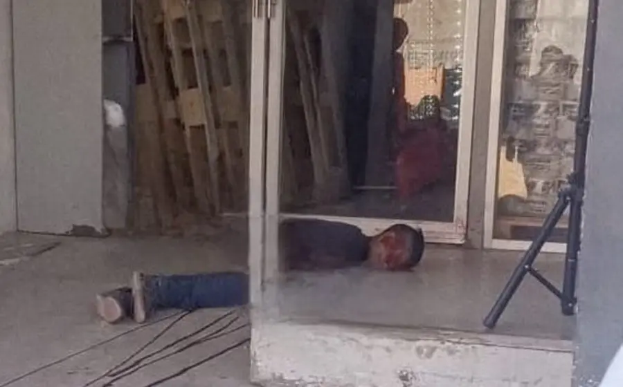 Delfino, un feminicida, fue localizado y ejecutado por integrantes de un grupo armado que opera en la zona de Pochutla, Oaxaca.