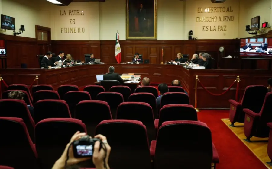 El ministro presidente de la SCJN, Hugo Aguilar Ortiz, durante la sesión del Pleno donde propuso y se aprobó el relevo del secretario general de Acuerdos.