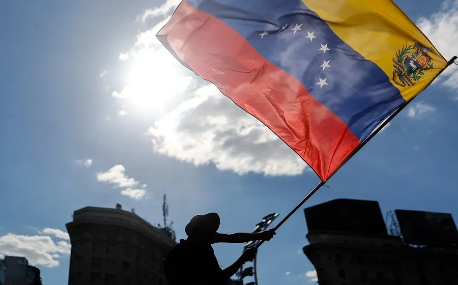 Integrantes de diversas organizaciones se manifiestan en contra de las acciones de Estados Unidos hacia Venezuela y demandan la libertad para Nicolás Maduro.