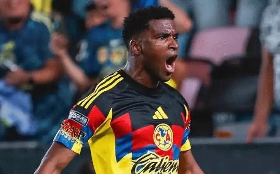 El futbolista conocido como La Pantera Zúñiga, quien de acuerdo con el reporte sería el jugador sacrificado para salir del Club América.