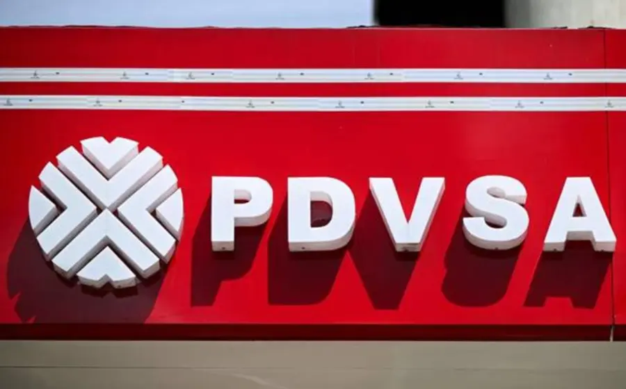 El logotipo de Petróleos de Venezuela (PDVSA), la empresa estatal que confirmó una negociación petrolera con Estados Unidos.