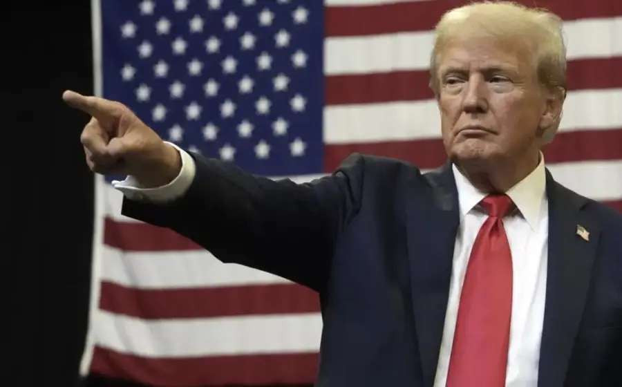 Una imagen del presidente de Estados Unidos que refleja la inquietud y el estupor mundial ante sus polémicas decisiones y ocurrencias.