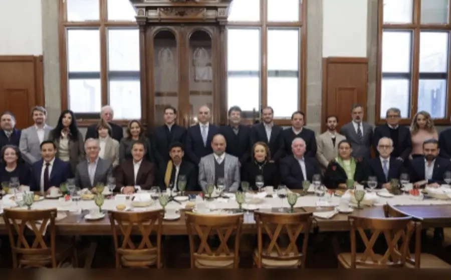 Representantes de la SCJN y la CIRT durante la reunión donde la Corte reafirmó su compromiso con la libertad de expresión en México.