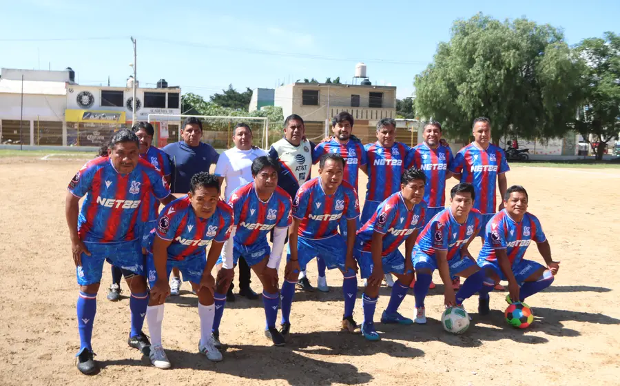 El equipo de Xoxocotlán durante el partido en el que aseguraron su lugar en las semifinales de la categoría bronce del torneo.