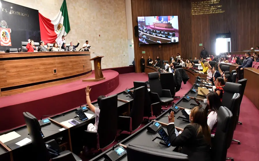  Aprueba Oaxaca jornada laboral de 40 horas.
