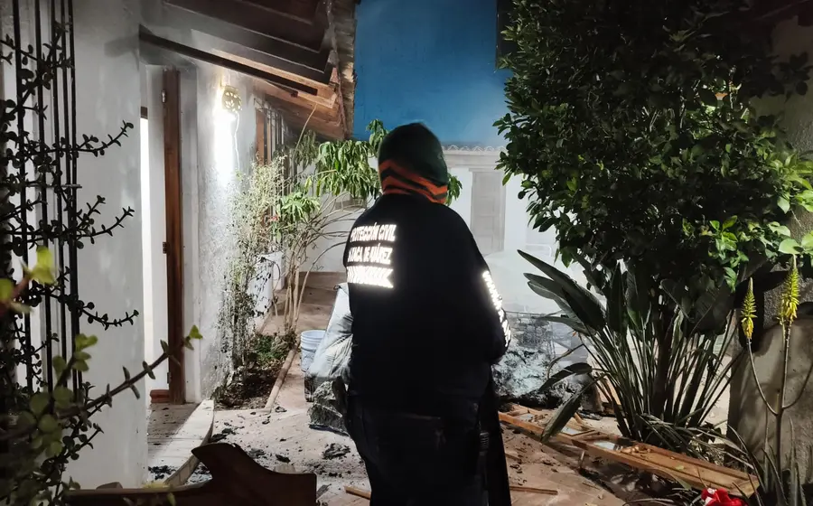 Explosión en casa habitación moviliza a cuerpos de rescate.