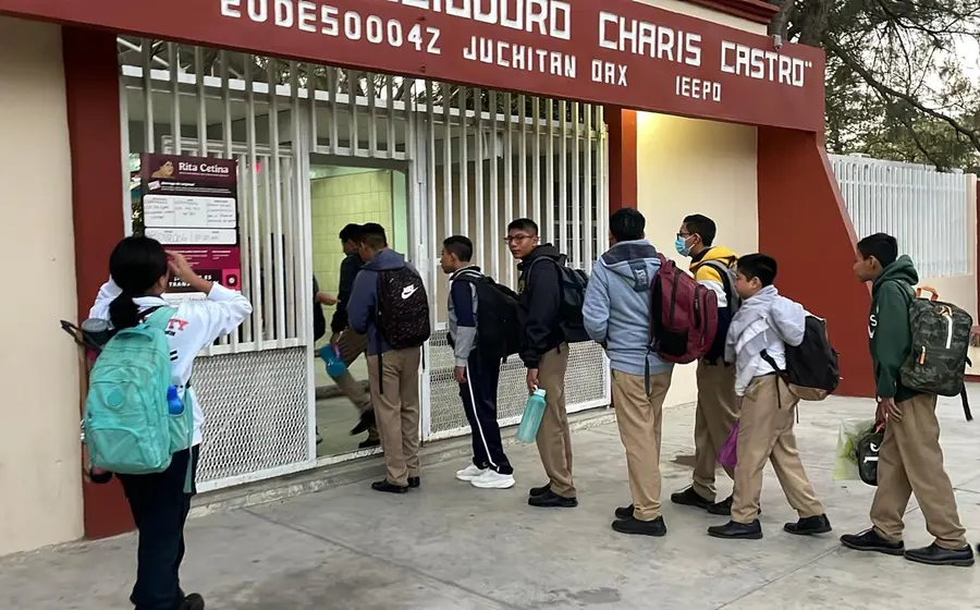 Reanudan actividades. 