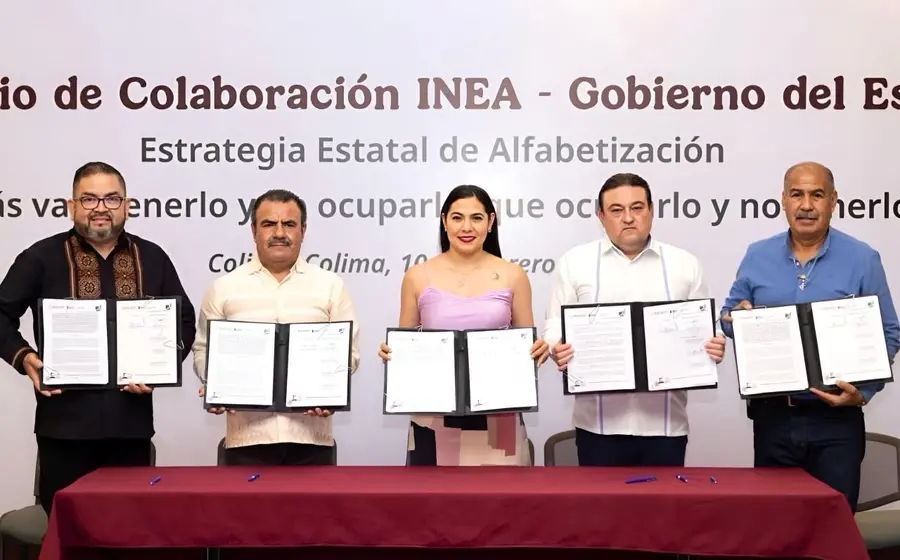 Anuncian apoyo económico para personas en proceso de alfabetización en Colima, como parte del programa prioritario del INEA y el gobierno estatal.