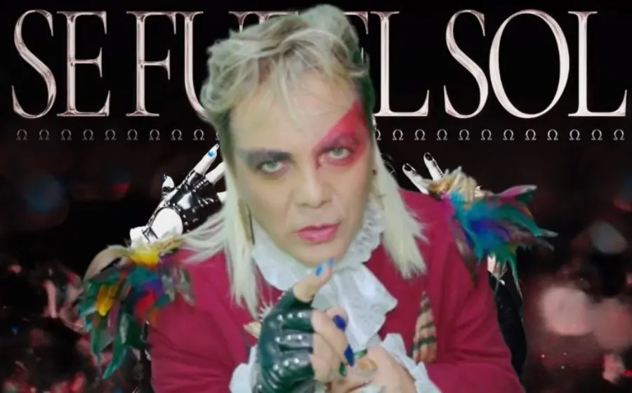 El cantante Cristian Castro reaparece con una nueva y sorprendente imagen que ha causado revuelo, en medio de la polémica por una indirecta a Luis Miguel.