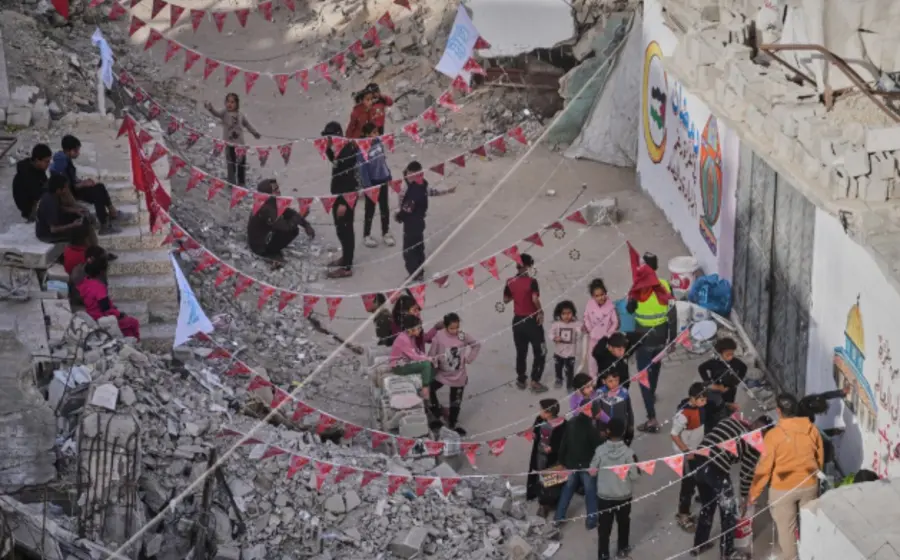 Imagen que muestra los graves daños en la infraestructura y edificios de la franja de Gaza tras más de dos años de guerra.