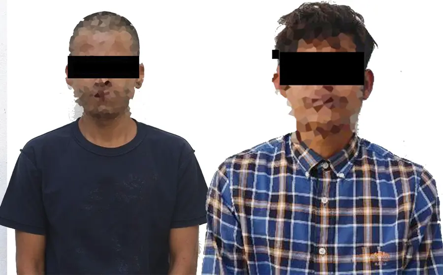Dos hombres detenidos por el delito de robo con violencia son puestos a disposición de las autoridades del Ministerio Público para su proceso legal.
