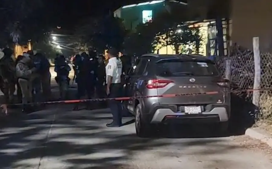 Escena del crimen donde tres hermanos fueron ejecutados en Asunción Ixtaltepec, como parte de la ola de violencia en el Istmo.
