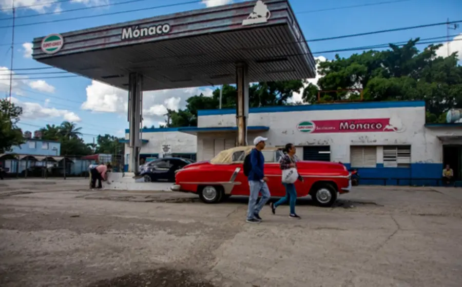 España prepara el envío de ayuda humanitaria a Cuba como respuesta al endurecimiento del embargo impuesto por Estados Unidos.