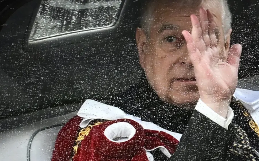 El expríncipe Andrés Mountbatten-Windsor en una fotografía de archivo, fue liberado en menos de 24 horas pero permanece bajo investigación.