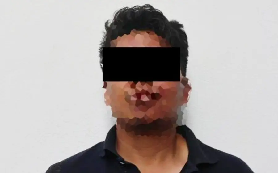 Un hombre detenido, señalado como presunto ladrón de motocicletas, es puesto a disposición del Ministerio Público tras su captura.