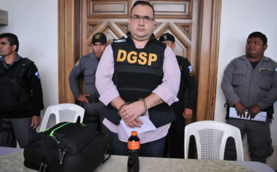 Fotografía de Javier Duarte, exgobernador de Veracruz, quien enfrenta una nueva imputación por parte de la FGR por el delito de desvío millonario.
